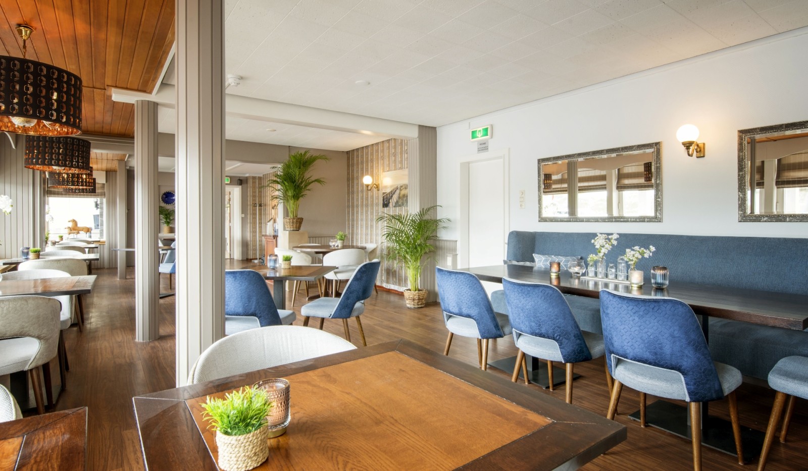 Hotel-de-Vassy-Egmond-Ontbijtrestaurant.jpg