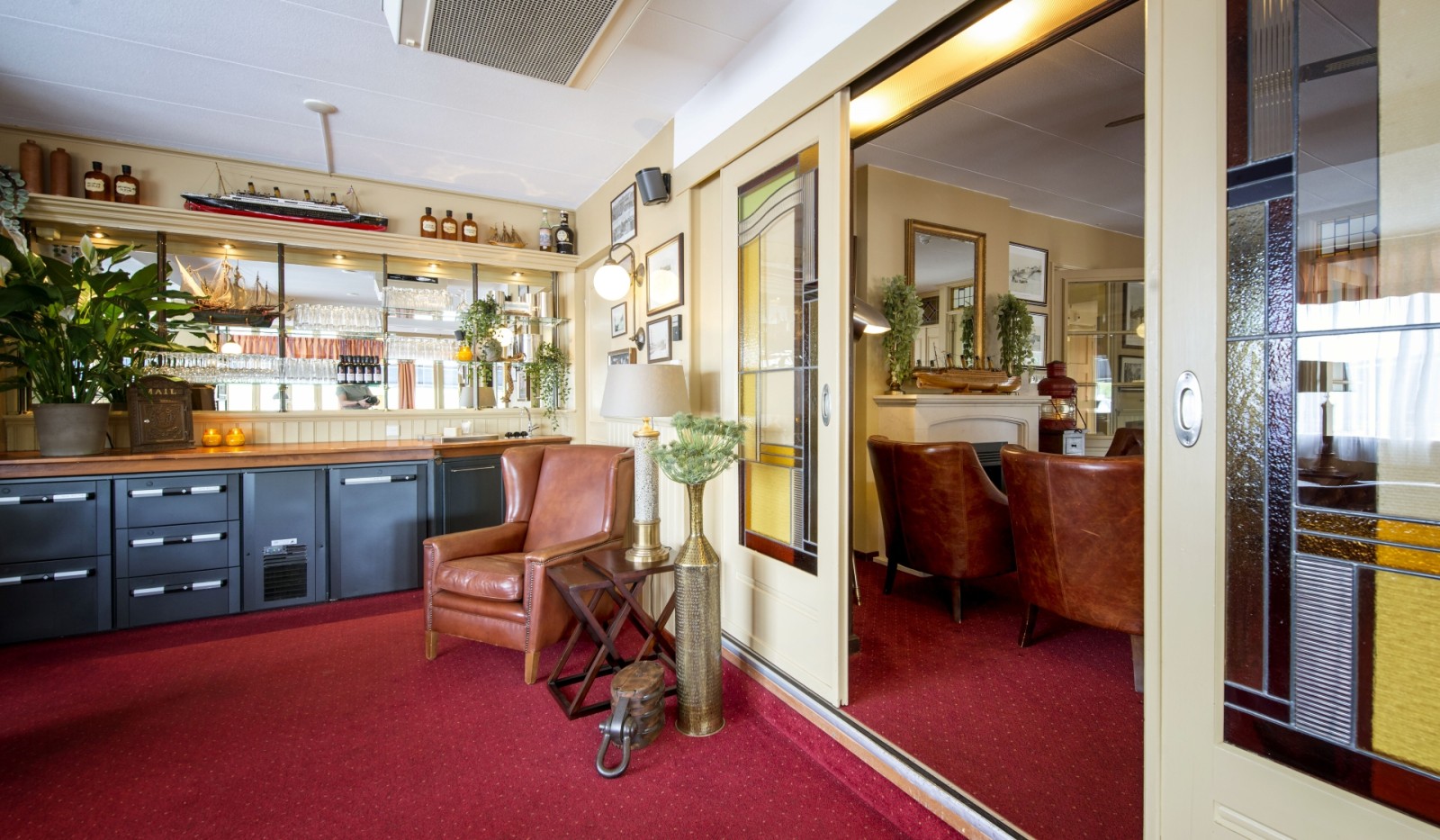 Hotel-de-Vassy-Egmond-Salon.jpg